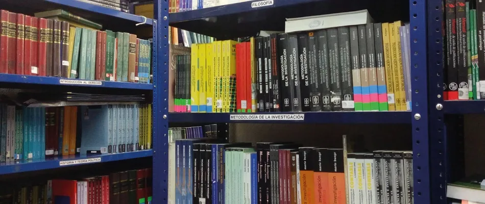 Biblioteca 4